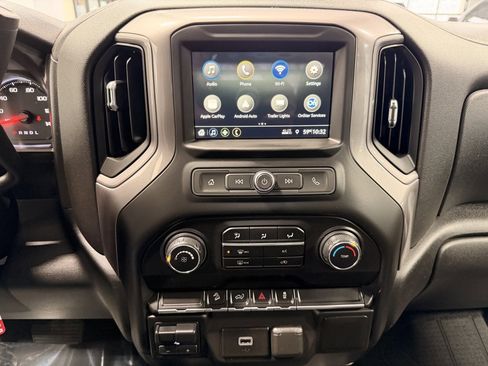 Used 2019 Chevrolet Silverado 1500 Custom Trail Boss w/ Custom Convenience Package image 43