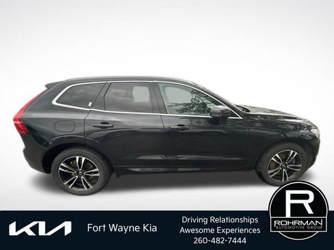 Used 2020 Volvo XC60 T6 Momentum AWD/4WD image 6