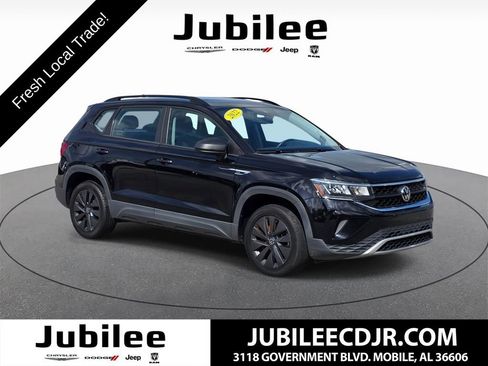Used 2022 Volkswagen Taos S FWD image 1