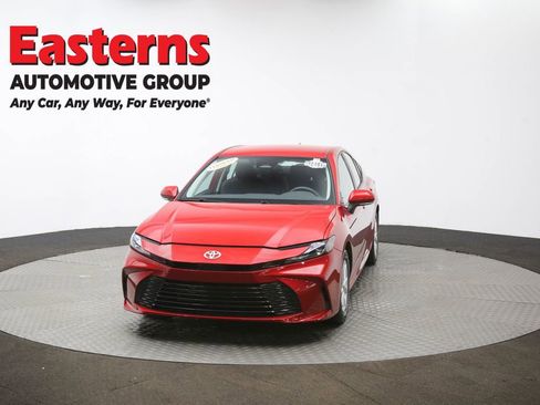 Used 2025 Toyota Camry LE FWD image 53