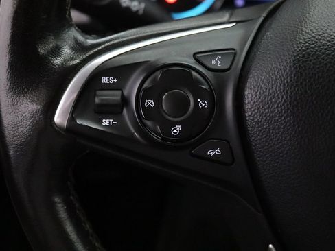 Used 2018 Buick Envision Essence AWD/4WD image 16