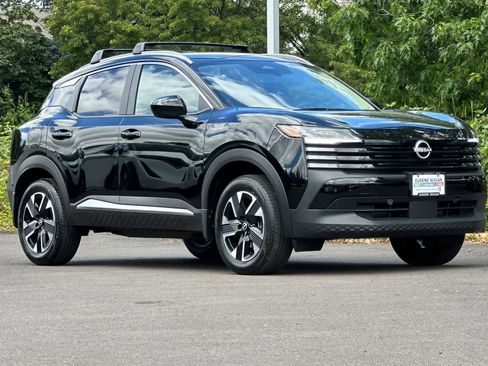 New 2026 Nissan Kicks SV AWD/4WD image 9