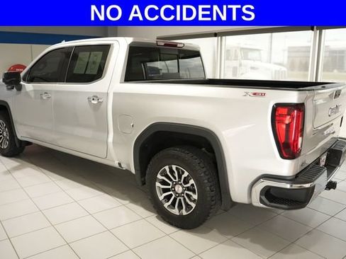 Used 2021 GMC Sierra 1500 SLT w/ SLT Premium Plus Package AWD/4WD image 4