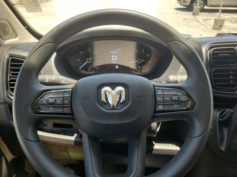 Used 2025 RAM ProMaster 2500 w/ Convenience Group FWD image 15