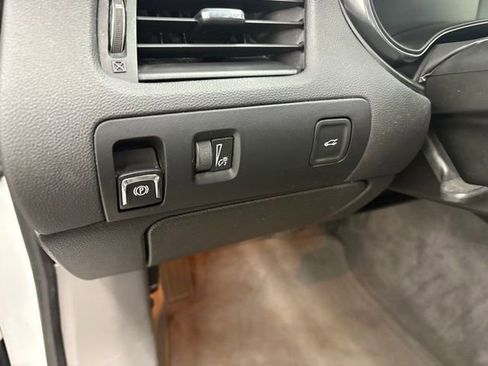 Used 2015 Chevrolet Impala LS image 11
