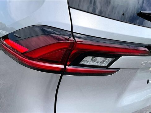 Used 2025 Toyota Grand Highlander AWD image 28