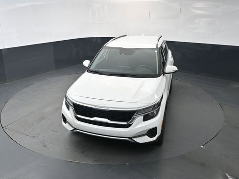 Used 2022 Kia Seltos S AWD/4WD image 30