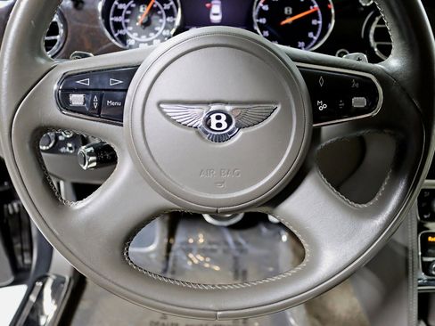 Used 2011 Bentley Mulsanne image 17