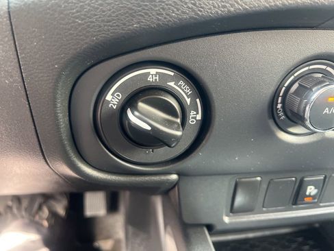 Certified 2023 Nissan Frontier SV w/ Technology Package image 49