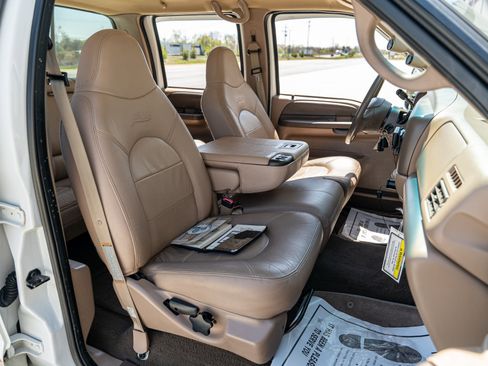 Used 1999 Ford F350 4x4 Crew Cab DRW Super Duty image 33