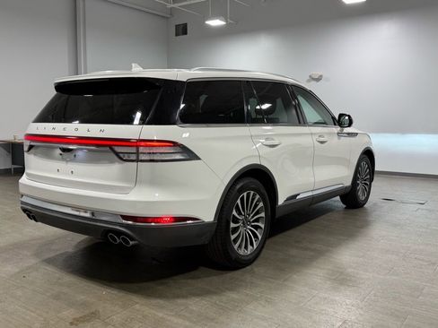Used 2020 Lincoln Aviator Reserve w/ Elements Package Plus image 4