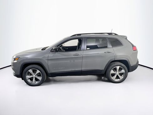 Used 2022 Jeep Cherokee Limited image 8