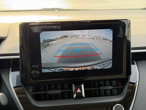 Certified 2024 Toyota Corolla LE image 17