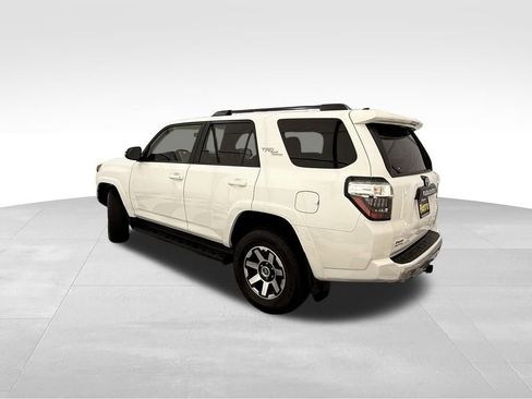 Used 2024 Toyota 4Runner TRD Off-Road Premium image 2