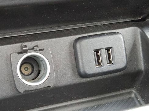 Used 2015 GMC Yukon Denali w/ Open Road Package image 8