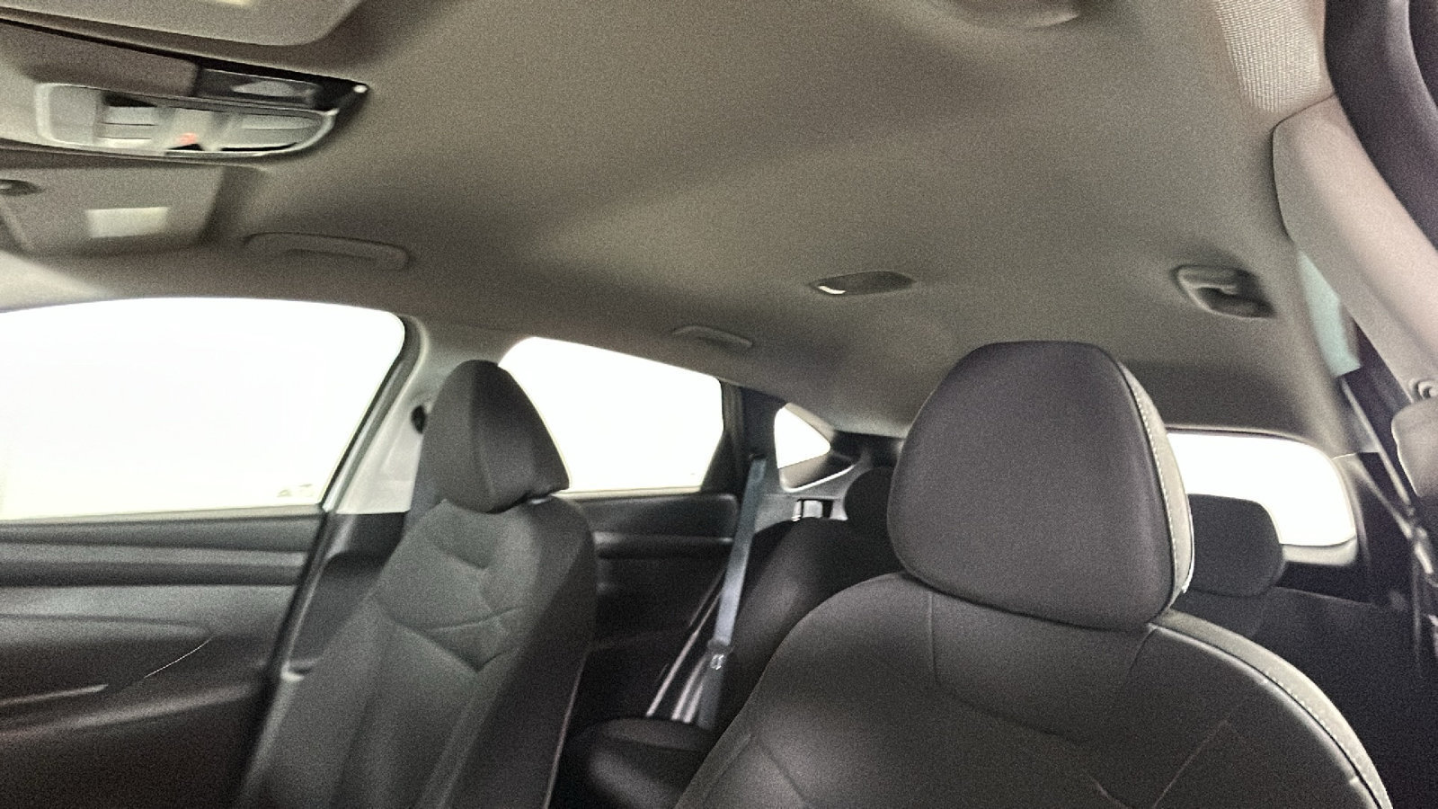 Certified 2025 Hyundai Tucson SE FWD image 17