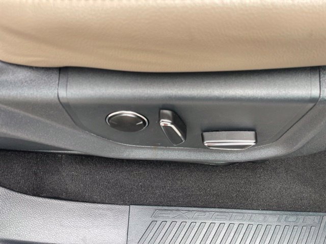 Used 2024 Ford Expedition Max Limited AWD/4WD image 51