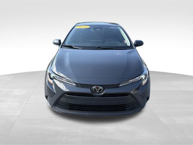 Used 2025 Toyota Corolla LE FWD image 7