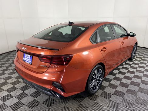 Used 2023 Kia Forte GT-Line w/ GT-Line Premium Package FWD image 9