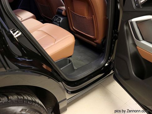 Used 2020 Audi Q3 2.0T Premium w/ Convenience Package image 30