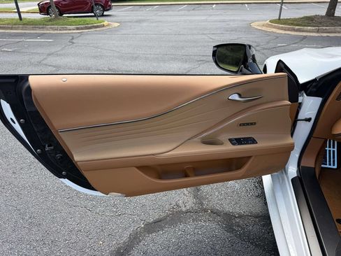 Used 2022 Lexus LC 500 Convertible w/ Touring Package RWD image 13