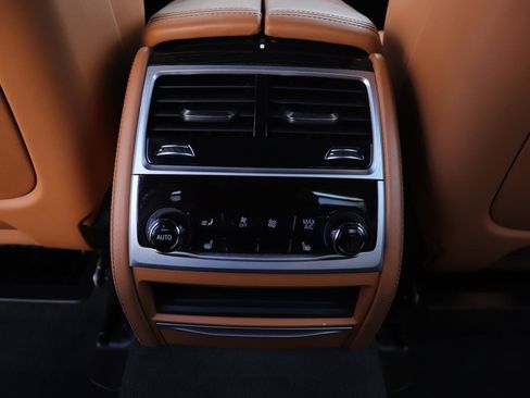 Used 2020 BMW 750i xDrive image 20