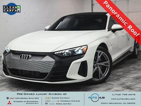 Used 2022 Audi e-tron GT Premium Plus image 1