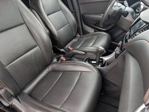 Used 2019 Chevrolet Trax Premier AWD/4WD image 30