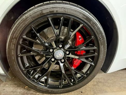 Used 2016 Chevrolet Corvette Z06 w/ 2LZ Preferred Equipment Group image 22