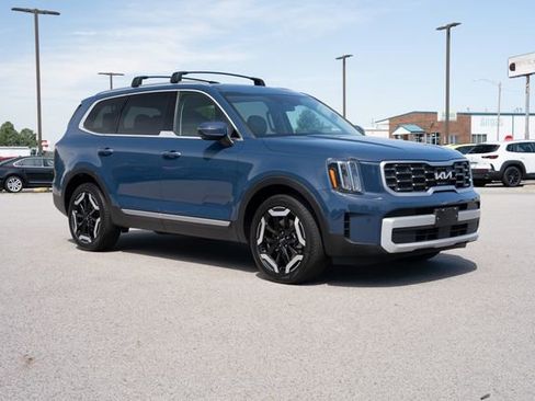 Used 2025 Kia Telluride S AWD/4WD image 8