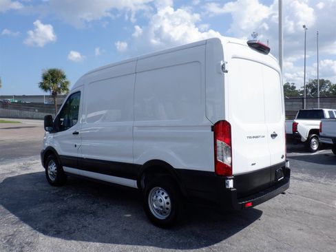Used 2023 Ford Transit 250 Medium Roof AWD w/ Load Area Protection Package image 3