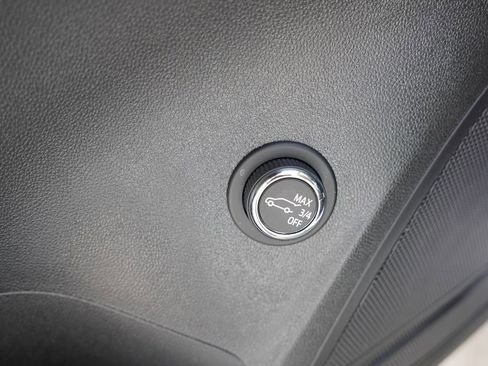 Certified 2023 Buick Envision Preferred w/ Sport Touring Package image 22