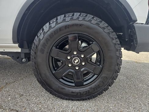 Used 2025 Ford Bronco Big Bend w/ Black Appearance Package AWD/4WD image 26