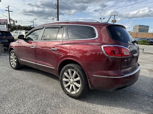 Used 2017 Buick Enclave Premium w/ Experience Buick Package FWD image 5