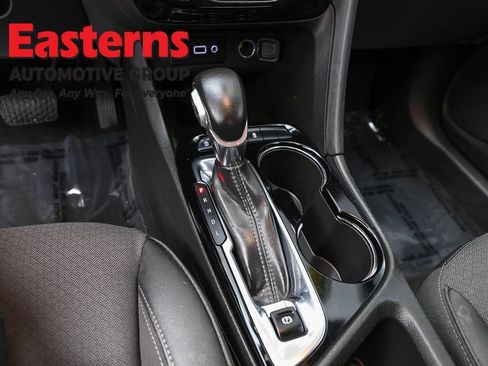 Used 2023 Buick Encore GX Preferred w/ Cold Weather Comfort Package FWD image 13