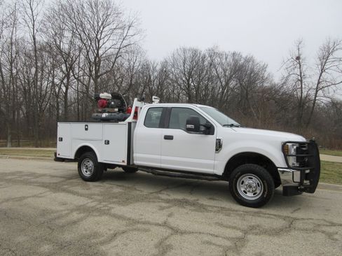 Used 2019 Ford F350 XL w/ XL Value Package image 5