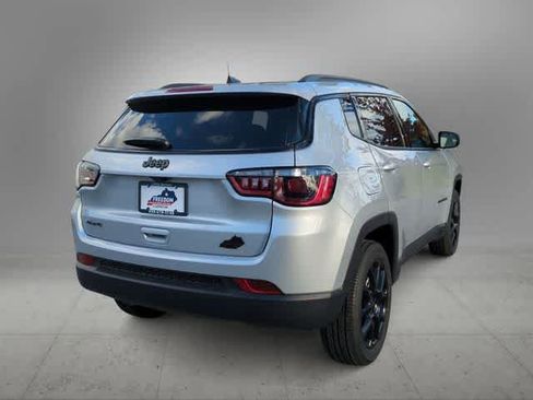 New 2026 Jeep Compass Latitude image 8