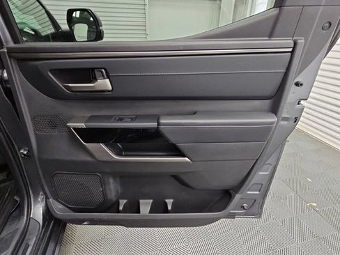 Used 2024 Toyota Tundra Limited AWD/4WD image 37