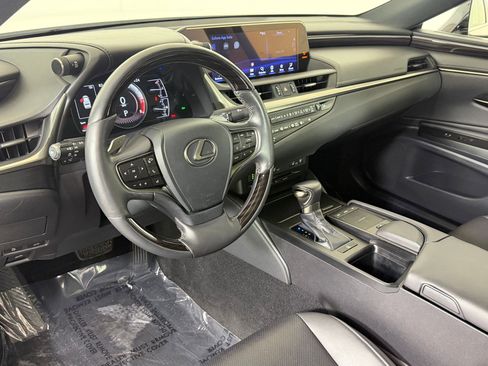Used 2020 Lexus ES 350 w/ Premium Package image 4