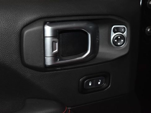 Used 2020 Jeep Wrangler Unlimited Rubicon w/ Quick Order Package 28Y Recon image 5