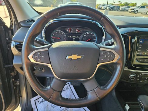 Certified 2021 Chevrolet Traverse LT FWD image 14