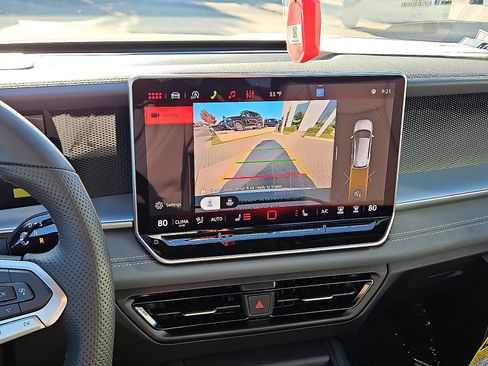 New 2026 Volkswagen Tiguan SE R-Line image 16