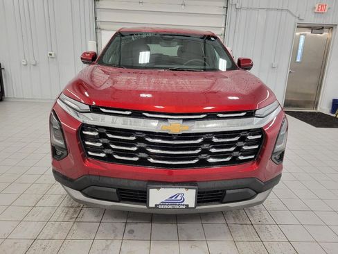 Used 2025 Chevrolet Equinox LT w/ Safety and Technology Package image 13