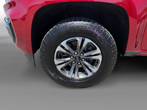 Used 2021 Chevrolet Colorado Z71 w/ Safety Package AWD/4WD image 9