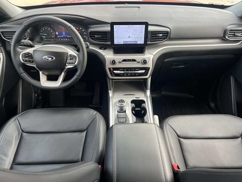 Certified 2023 Ford Explorer XLT w/ Equipment Group 202A image 14