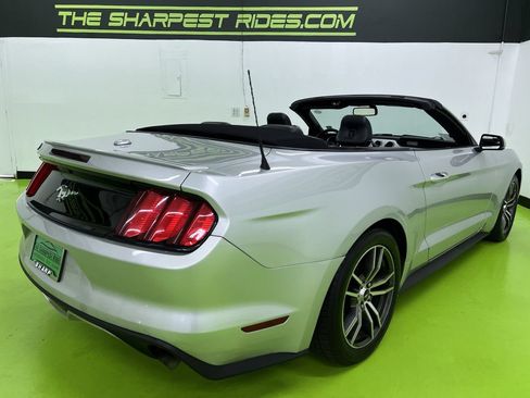Used 2017 Ford Mustang Premium RWD image 10