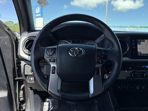 Used 2019 Toyota Tacoma Limited image 37
