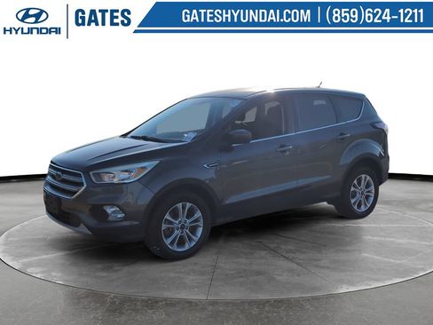 Used 2017 Ford Escape SE AWD/4WD image 5