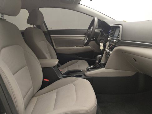 Used 2020 Hyundai Elantra SEL FWD image 21