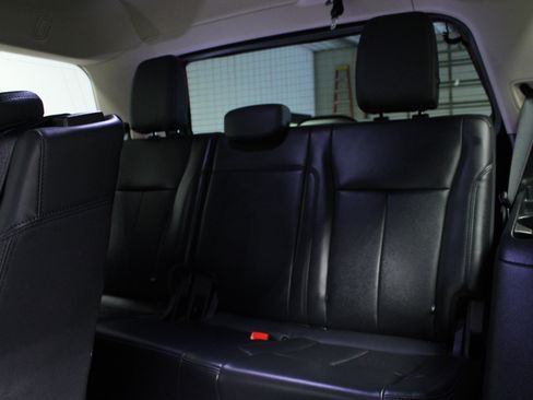 Used 2024 Ford Expedition XLT image 14